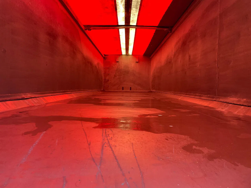 Stas 300 CX / FULL ALUMINIUM / 48M3 / APK - TUV NOVEMBER 2025 / SAF AXLES / DICS BRAKES / RVS FLOOR / - Кипер полуприколка: слика 5 Stas 300 CX / FULL ALUMINIUM / 48M3 / APK - TUV NOVEMBER 2025 / SAF AXLES / DICS BRAKES / RVS FLOOR / - Кипер полуприколка: слика 5