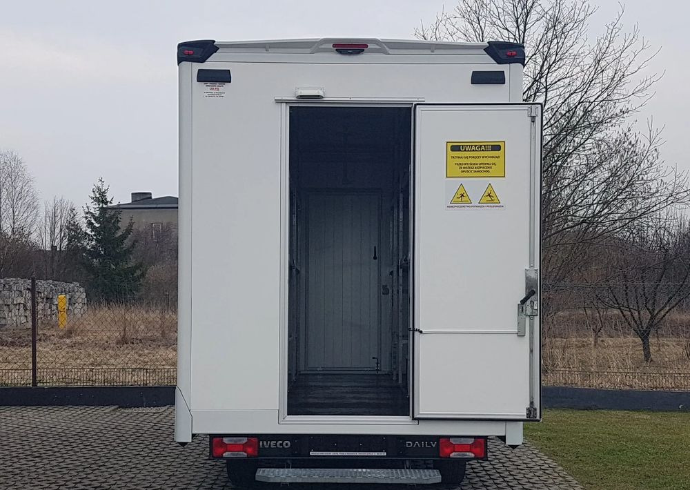 Iveco DAILY KONTENER NISKOPODŁOGOWY 4,43x2,23x2,42 SKLEP BAR FOODTRUCK KAMPER KLIMA - Кампер: слика 5 Iveco DAILY KONTENER NISKOPODŁOGOWY 4,43x2,23x2,42 SKLEP BAR FOODTRUCK KAMPER KLIMA - Кампер: слика 5