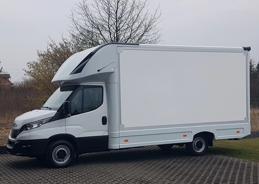 Iveco DAILY KONTENER NISKOPODŁOGOWY 4,43x2,23x2,42 SKLEP BAR FOODTRUCK KAMPER KLIMA - Кампер: слика 2 Iveco DAILY KONTENER NISKOPODŁOGOWY 4,43x2,23x2,42 SKLEP BAR FOODTRUCK KAMPER KLIMA - Кампер: слика 2