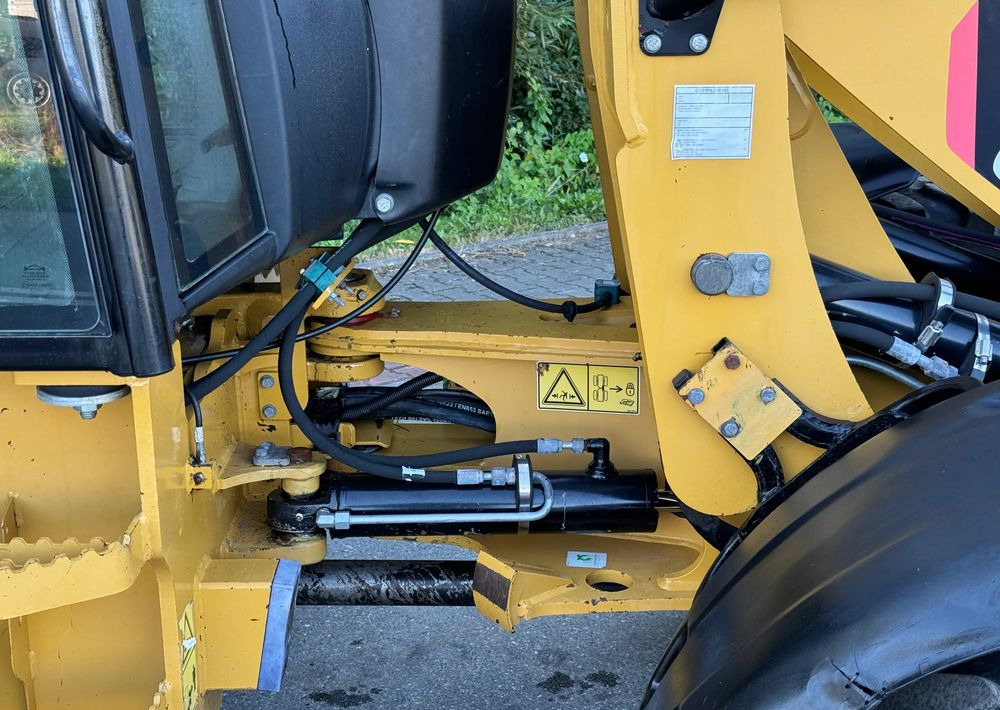 Лизинг на  Caterpillar * Ładowarka CAT 908 H * Sprowadzona * Caterpillar Caterpillar * Ładowarka CAT 908 H * Sprowadzona * Caterpillar: слика 7
