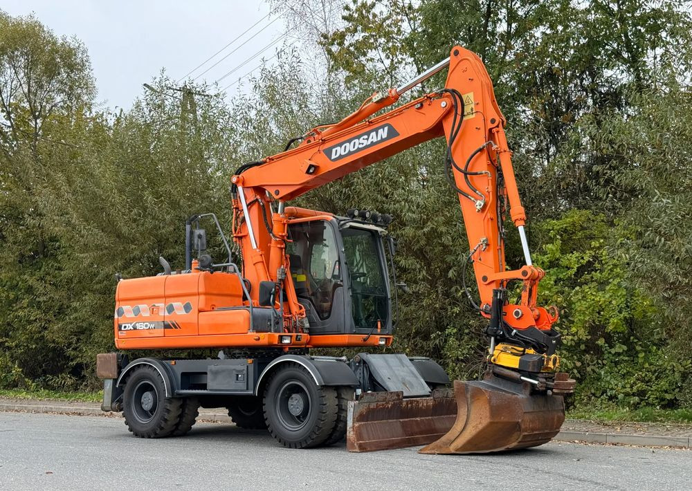 Doosan * DOOSAN DX160W *ROTOTILT* GPS 2D Leica * Sprowadzona * Stan Perfekcyjny * Koparka Kołowa * - Багер на тркала: слика 2 Doosan * DOOSAN DX160W *ROTOTILT* GPS 2D Leica * Sprowadzona * Stan Perfekcyjny * Koparka Kołowa * - Багер на тркала: слика 2