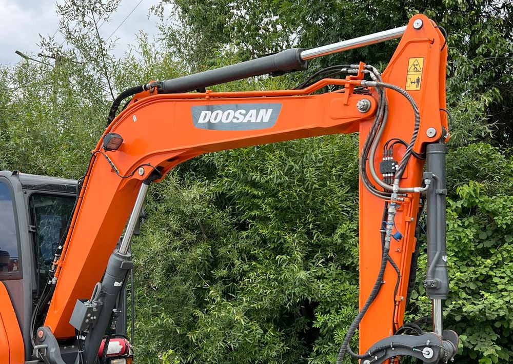 Doosan DOOSAN DX57W *ROTOTILT* 2200 Motogodzin JAK NOWA KOPARKA KOŁOWA STAN PERFEKCYJNY SPROWADZONA - Багер на тркала: слика 4 Doosan DOOSAN DX57W *ROTOTILT* 2200 Motogodzin JAK NOWA KOPARKA KOŁOWA STAN PERFEKCYJNY SPROWADZONA - Багер на тркала: слика 4