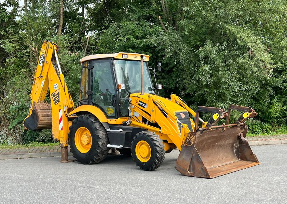 JCB KOPARKO ŁADOWARKA JCB 3CX STAN DOBRY - Ровокопач: слика 2 JCB KOPARKO ŁADOWARKA JCB 3CX STAN DOBRY - Ровокопач: слика 2