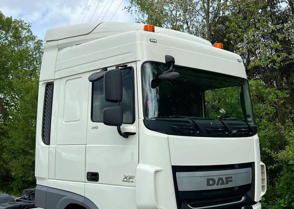 DAF * DAF XF 106 * SPROWADZONY * SUPER STAN CIĄGNIK SIODŁOWY Euro 6 - Камион влекач: слика 3 DAF * DAF XF 106 * SPROWADZONY * SUPER STAN CIĄGNIK SIODŁOWY Euro 6 - Камион влекач: слика 3