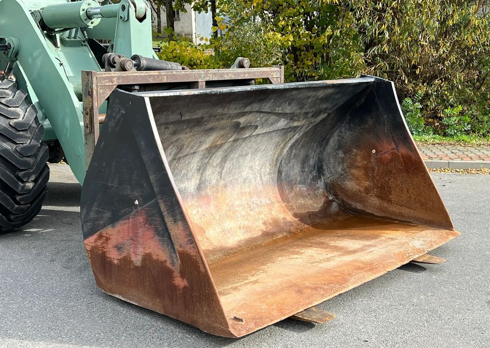 Komatsu Ładowarka KOMATSU 540 EX-army Widły Łyżka Bardzo Dobry Stan ( CAT JCB Liebherr ) - Натоварувач на тркала: слика 4 Komatsu Ładowarka KOMATSU 540 EX-army Widły Łyżka Bardzo Dobry Stan ( CAT JCB Liebherr ) - Натоварувач на тркала: слика 4