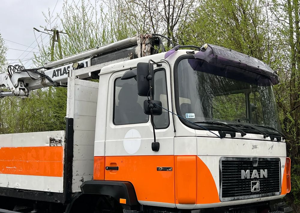 MAN * 27-322 MAN 6x4 * HDS ATLAS 140 * - Камион со платформа, Камион со кран: слика 3 MAN * 27-322 MAN 6x4 * HDS ATLAS 140 * - Камион со платформа, Камион со кран: слика 3