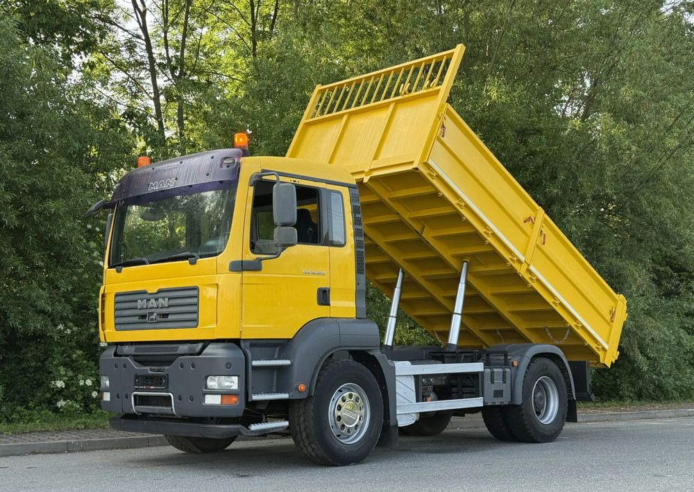 MAN * MAN TGA 18-320 * Kiper Wywrotka * 4x2 * Kran * Sprowadzony* Bardzo Dobry Stan - Кипер: слика 1 MAN * MAN TGA 18-320 * Kiper Wywrotka * 4x2 * Kran * Sprowadzony* Bardzo Dobry Stan - Кипер: слика 1