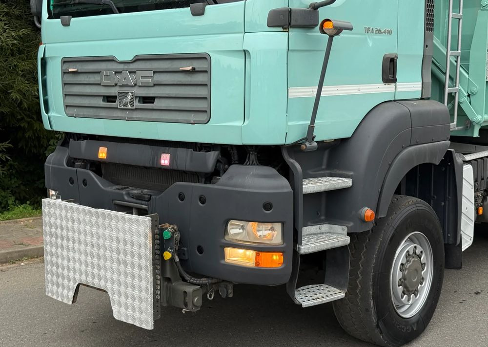 MAN * TGA 26.410 MAN * Kiper / Wywrotka * 6x6 * Sprowadzona * Bordmatik x2 * Bardzo Dobry Stan - Кипер: слика 4 MAN * TGA 26.410 MAN * Kiper / Wywrotka * 6x6 * Sprowadzona * Bordmatik x2 * Bardzo Dobry Stan - Кипер: слика 4