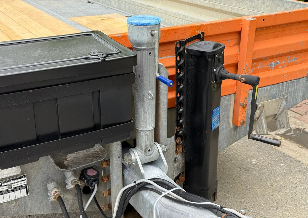 Schmidt * Przyczepa do Przewozu Maszyn Koparek * Schmidt * Najazdy * Jak NOWA - Приколка за градежни машини: слика 4 Schmidt * Przyczepa do Przewozu Maszyn Koparek * Schmidt * Najazdy * Jak NOWA - Приколка за градежни машини: слика 4