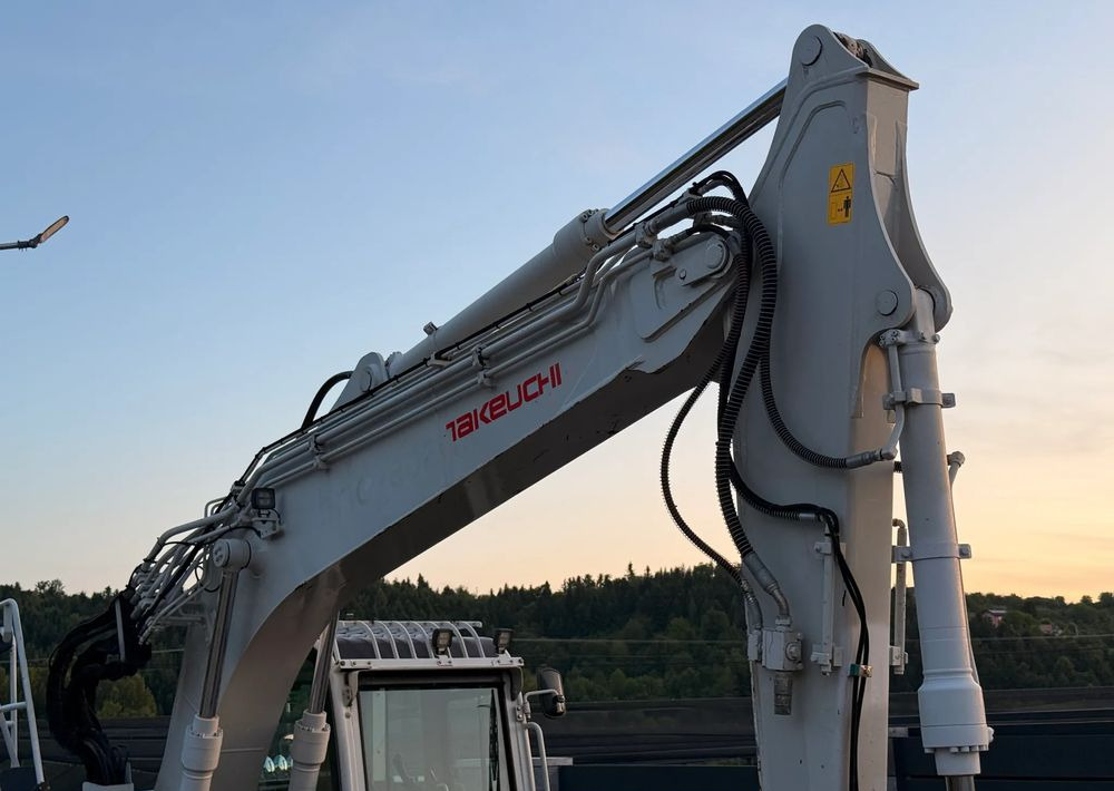 Takeuchi * Koparka Gąsienicowa * TAKEUCHI TB2150R 5100 MTH * Sprowadzona * Bardzo Dobry Stan - Багер гасеничар: слика 3 Takeuchi * Koparka Gąsienicowa * TAKEUCHI TB2150R 5100 MTH * Sprowadzona * Bardzo Dobry Stan - Багер гасеничар: слика 3