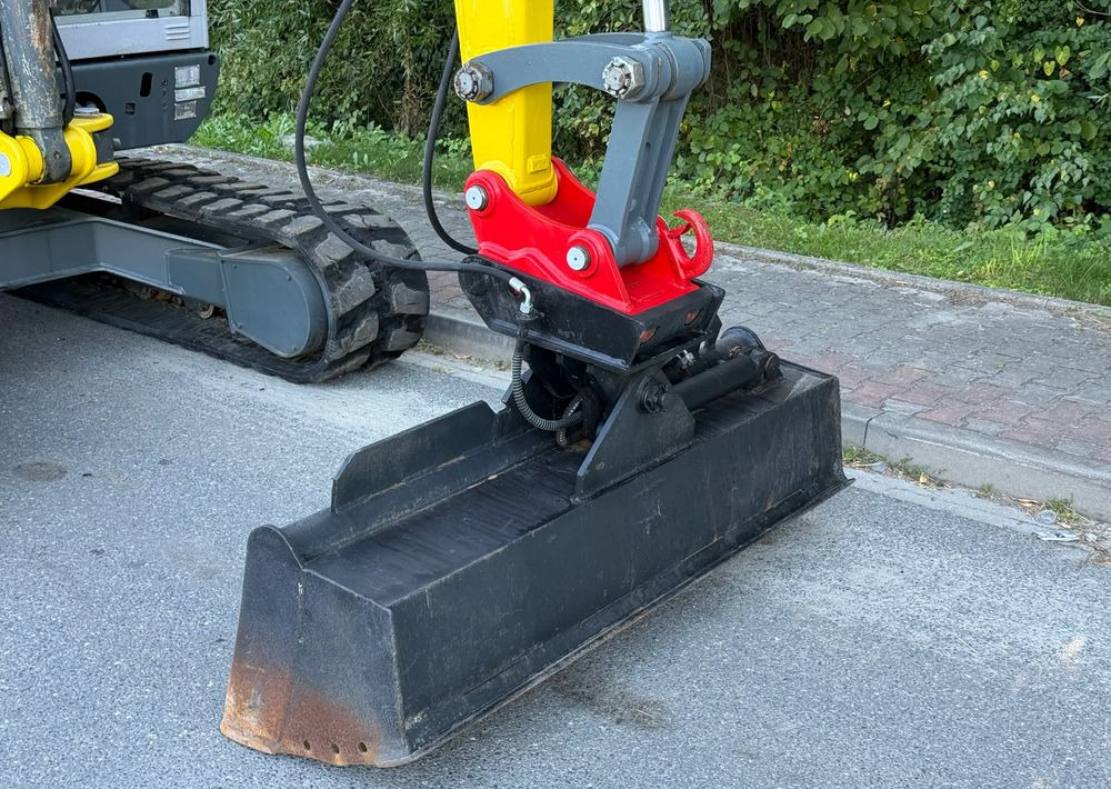 Wacker Neuson * Sprowadzona * Wacker Neuson 8003 * 3 x Ramiona * Bardzo Dobry Stan - Багер гасеничар: слика 3 Wacker Neuson * Sprowadzona * Wacker Neuson 8003 * 3 x Ramiona * Bardzo Dobry Stan - Багер гасеничар: слика 3