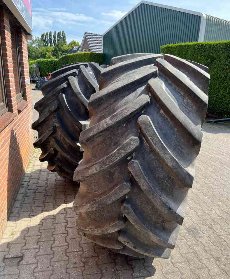 Alliance 800/65R32 Agristar banden op 10 gaats velg - Гуми и бандажи за Земјоделска машина: слика 3 Alliance 800/65R32 Agristar banden op 10 gaats velg - Гуми и бандажи за Земјоделска машина: слика 3