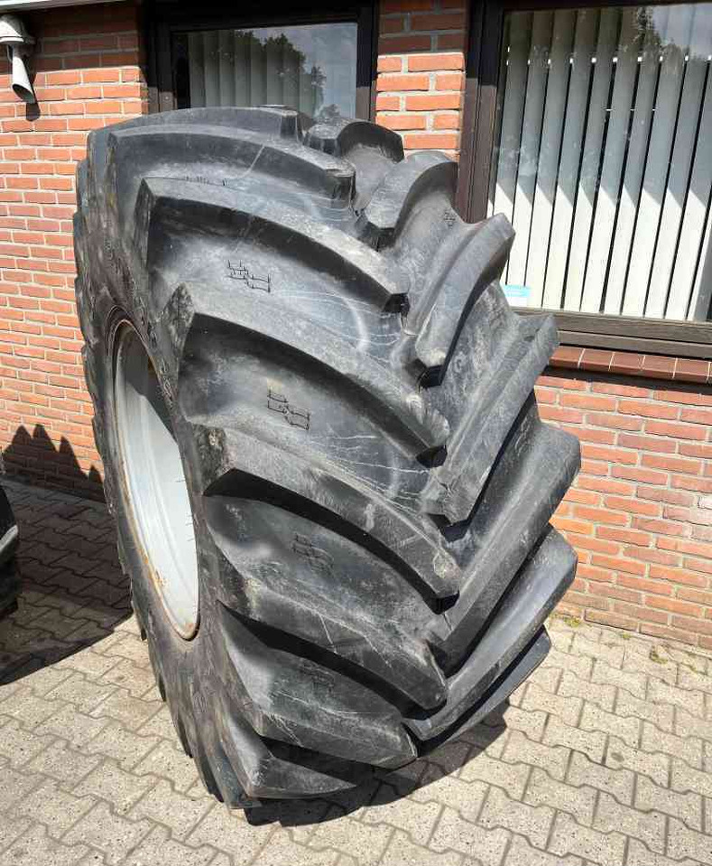 Alliance 800/65R32 Agristar banden op 10 gaats velg - Гуми и бандажи за Земјоделска машина: слика 5 Alliance 800/65R32 Agristar banden op 10 gaats velg - Гуми и бандажи за Земјоделска машина: слика 5