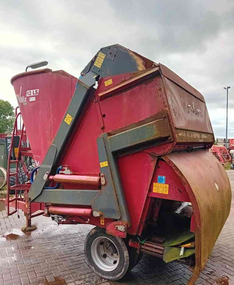 BVL V-Mix Plus 12 LS voermengwagen voermachines - Вагон за мешање сточна храна: слика 5 BVL V-Mix Plus 12 LS voermengwagen voermachines - Вагон за мешање сточна храна: слика 5