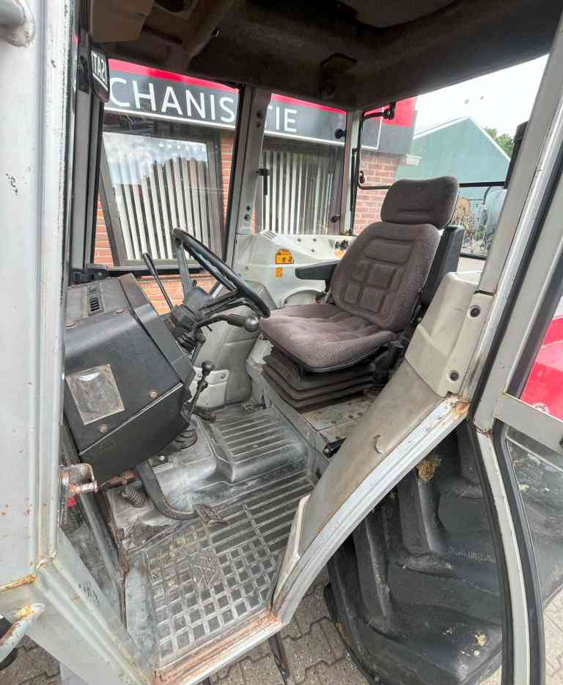 Трактор Massey Ferguson 352 Turbo Tractoren.: слика 7