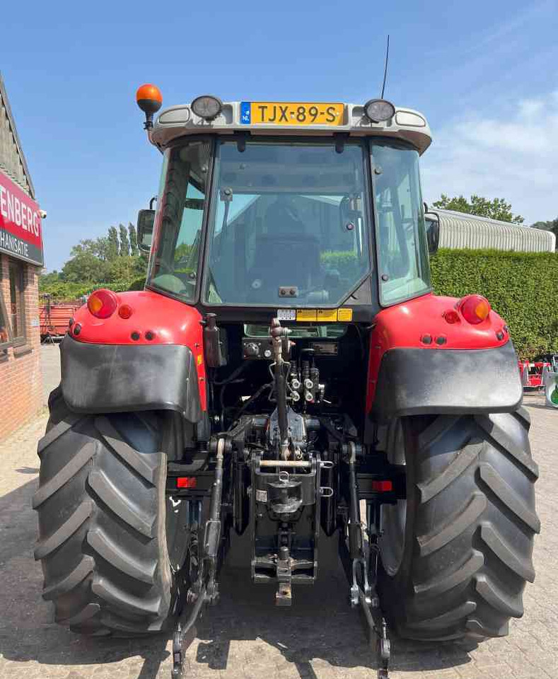 Massey Ferguson 5455 Tier-2 Dyna-4 Tractoren - Трактор: слика 4 Massey Ferguson 5455 Tier-2 Dyna-4 Tractoren - Трактор: слика 4