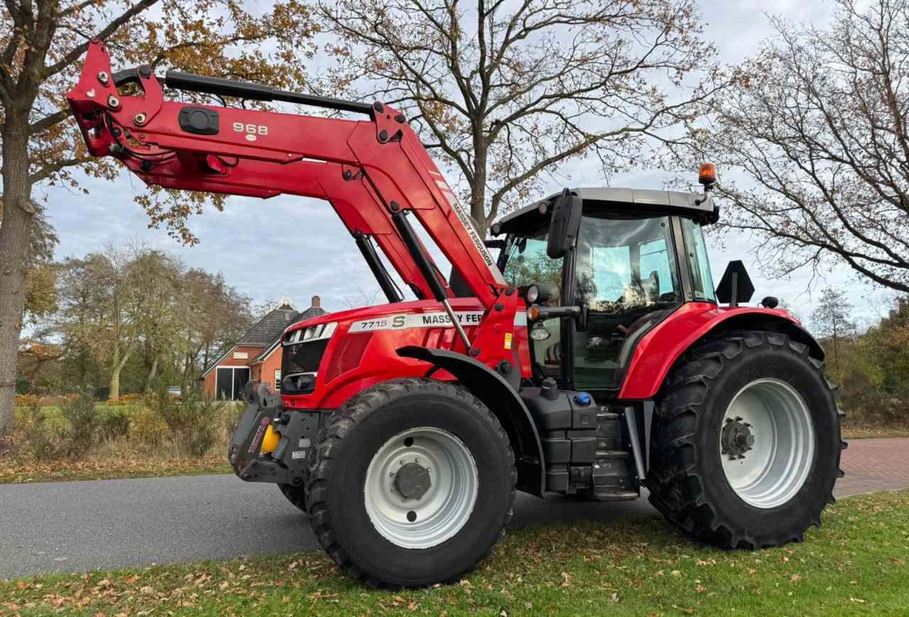 Massey Ferguson 7715S Dyna-6 Efficient Tractoren - Трактор: слика 1 Massey Ferguson 7715S Dyna-6 Efficient Tractoren - Трактор: слика 1