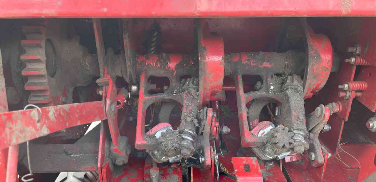 New Holland 570 Balepers pers pakkenperk weidebouwmachines - Балирка за квадратни бали: слика 5 New Holland 570 Balepers pers pakkenperk weidebouwmachines - Балирка за квадратни бали: слика 5