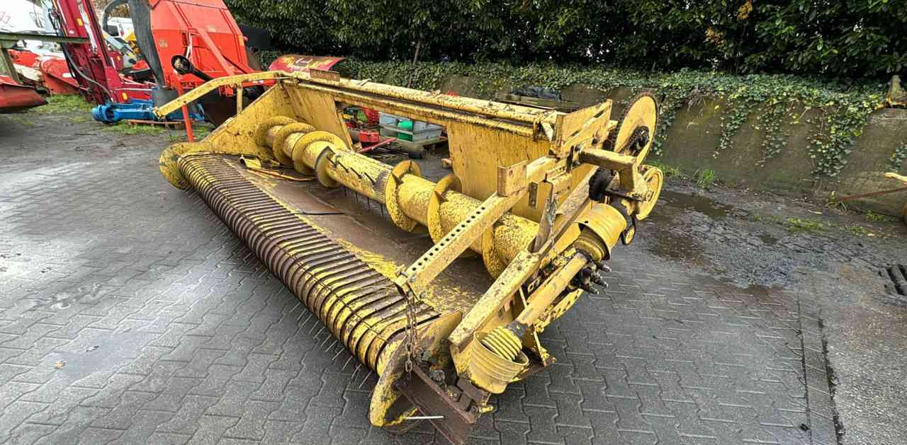 New Holland New Holland / Clayson Pickup, hakselaar, hakselunit, diversen - Машина за жнеење: слика 1 New Holland New Holland / Clayson Pickup, hakselaar, hakselunit, diversen - Машина за жнеење: слика 1