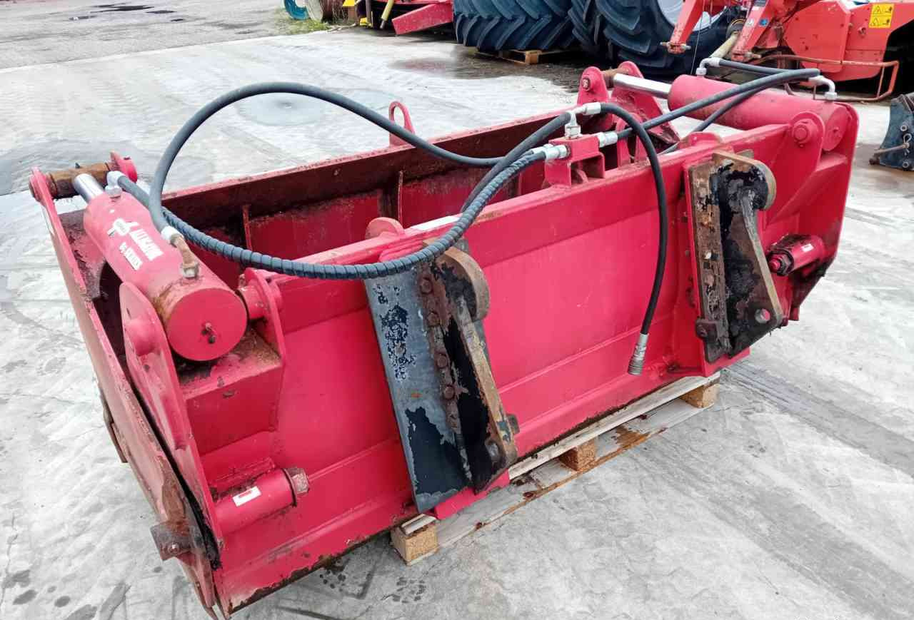 Redrock Allround 85-200 kuilhapper Volvo L30 aansl. voermachines - Опрема за силос: слика 4 Redrock Allround 85-200 kuilhapper Volvo L30 aansl. voermachines - Опрема за силос: слика 4