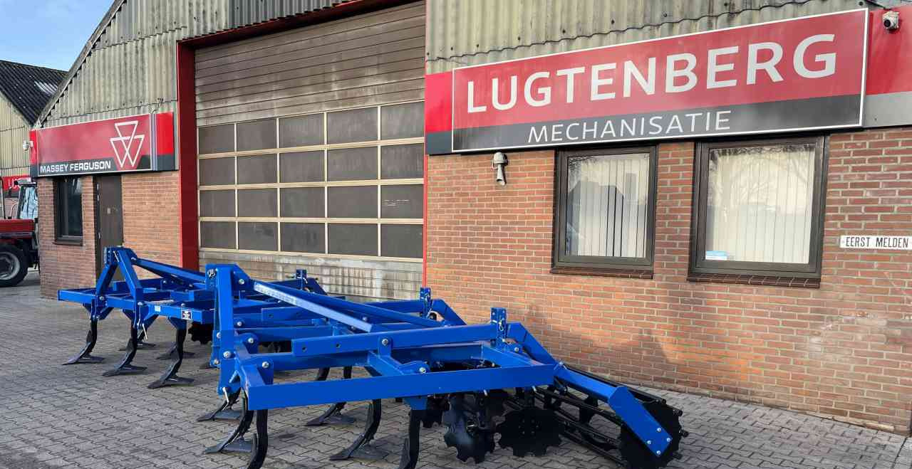 STP RKW 3 Vleugelschaar cultivator pakkerrol grondbewerking - Култиватор: слика 1 STP RKW 3 Vleugelschaar cultivator pakkerrol grondbewerking - Култиватор: слика 1