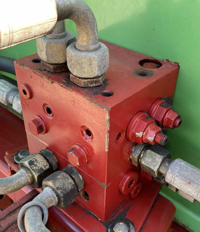 Strautmann Hydrofox HK3 kuilsnijder kuilvoersnijder U snijder voermachines - Опрема за силос: слика 4 Strautmann Hydrofox HK3 kuilsnijder kuilvoersnijder U snijder voermachines - Опрема за силос: слика 4