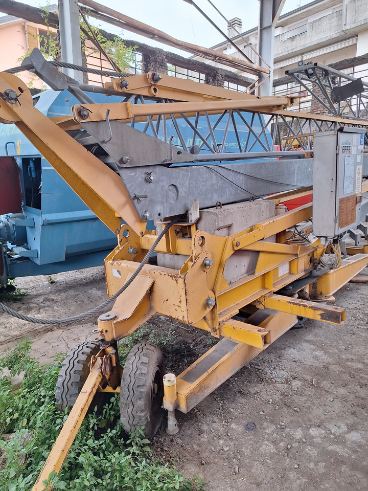 POTAIN HD10A - Самоиздигачки кран: слика 1 POTAIN HD10A - Самоиздигачки кран: слика 1