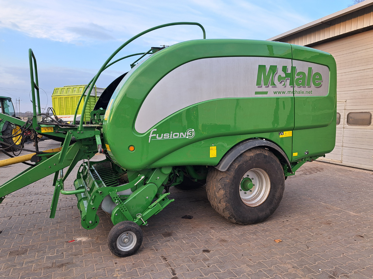 McHALE Fusion 3 - Балирка за тркалезни бали: слика 2 McHALE Fusion 3 - Балирка за тркалезни бали: слика 2