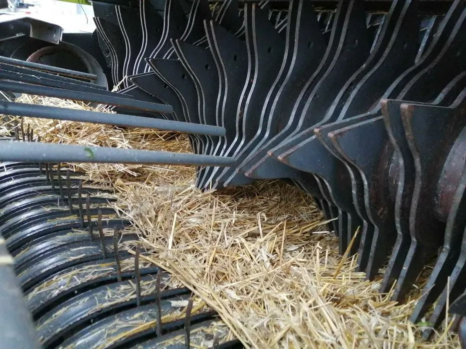 Балирка за тркалезни бали Prasa rolująca Claas Rollant 374: слика 6