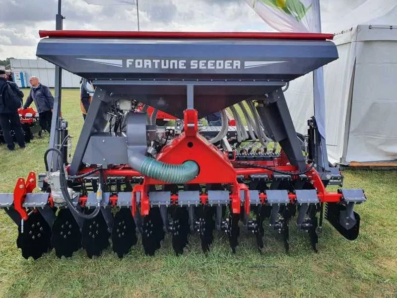 Siewnik pneumatyczny FORTUNE SEEDER 3m AMJ AGRO , BRASTAL - Семенска дупчалка: слика 1 Siewnik pneumatyczny FORTUNE SEEDER 3m AMJ AGRO , BRASTAL - Семенска дупчалка: слика 1