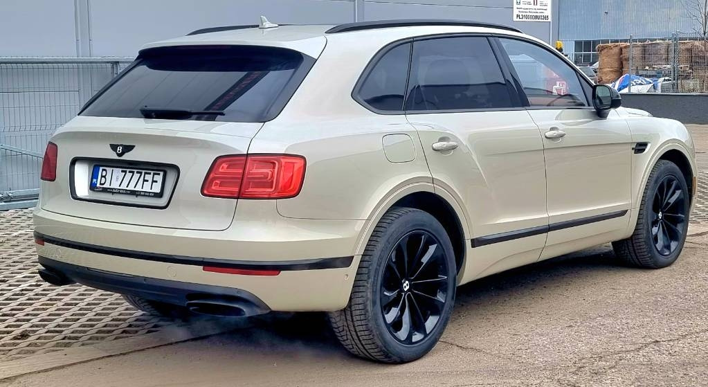 Bentley BENTAYGA 6.0 W12 - Автомобил: слика 1 Bentley BENTAYGA 6.0 W12 - Автомобил: слика 1