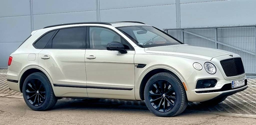 Bentley BENTAYGA 6.0 W12 - Автомобил: слика 2 Bentley BENTAYGA 6.0 W12 - Автомобил: слика 2