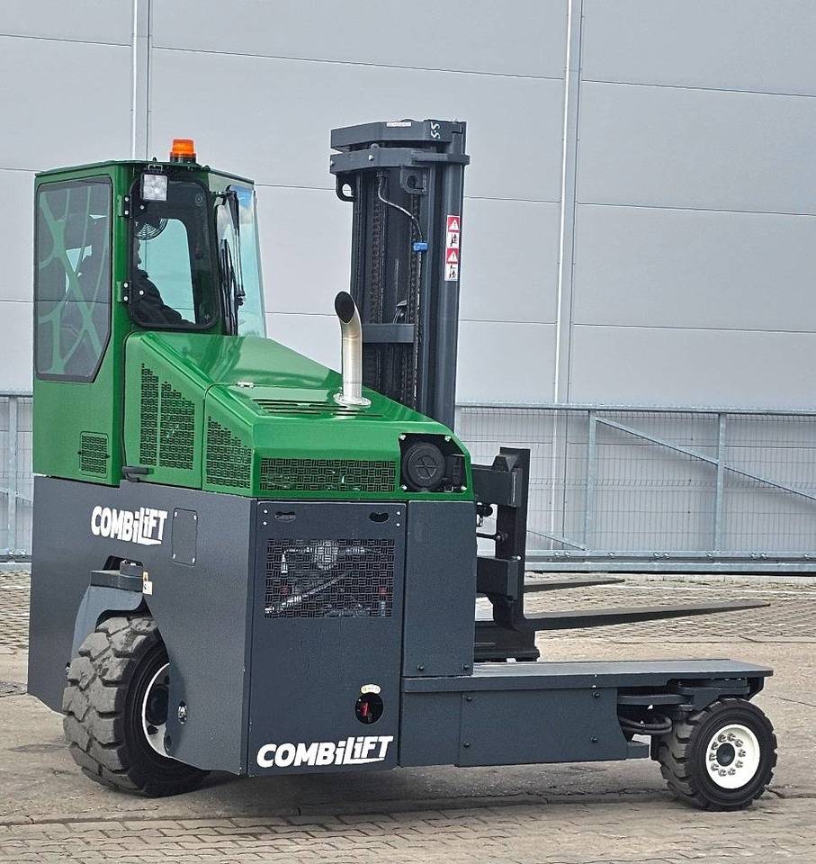 Combilift C 4000 D MK4 150 hrs RENTED - 4-насочен вилушкар: слика 3 Combilift C 4000 D MK4 150 hrs RENTED - 4-насочен вилушкар: слика 3