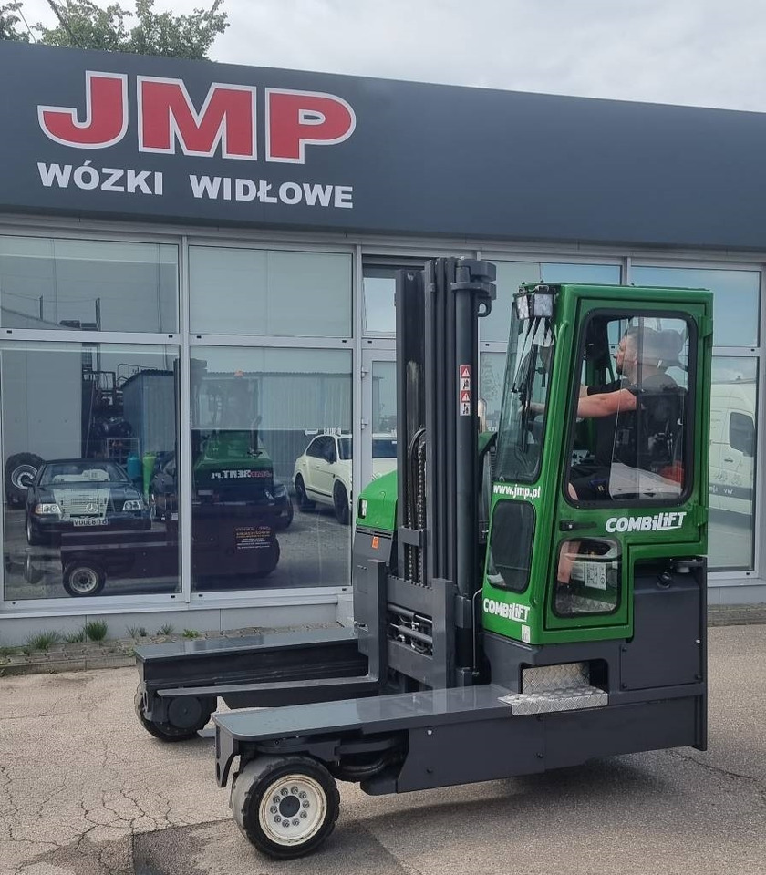 Combilift C 4000 MK4 DIESEL - 4-насочен вилушкар: слика 1 Combilift C 4000 MK4 DIESEL - 4-насочен вилушкар: слика 1