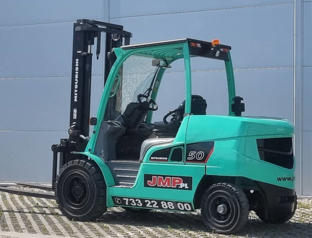 Mitsubishi FD50NT - Дизел вилушкар: слика 1 Mitsubishi FD50NT - Дизел вилушкар: слика 1