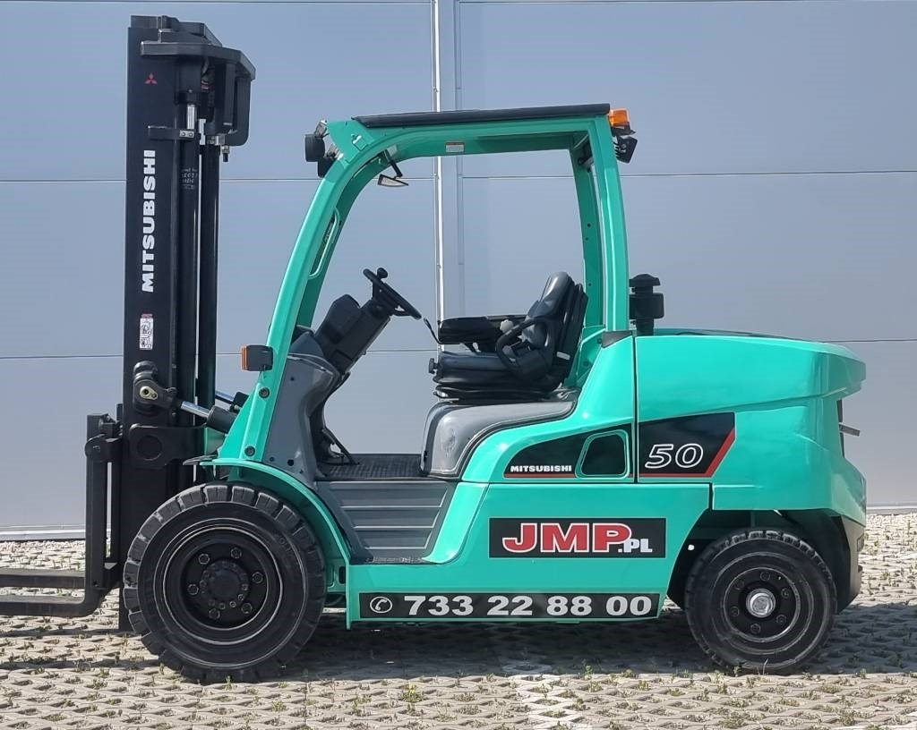 Mitsubishi FD50NT - Дизел вилушкар: слика 2 Mitsubishi FD50NT - Дизел вилушкар: слика 2