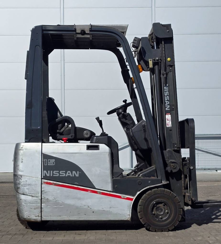 Nissan 1N1L 15Q - Електричен вилушкар: слика 2 Nissan 1N1L 15Q - Електричен вилушкар: слика 2