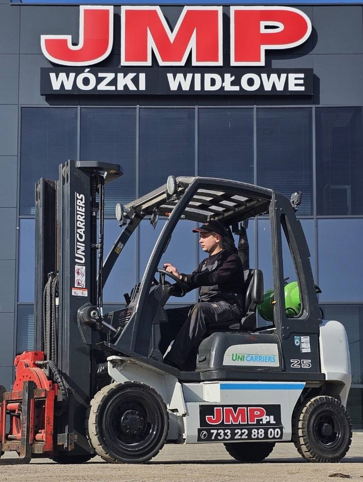 UniCarriers U1D2A25LQ DX25 LPG - Плински вилушкар: слика 2 UniCarriers U1D2A25LQ DX25 LPG - Плински вилушкар: слика 2