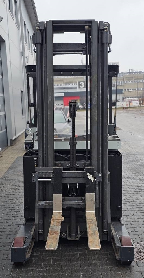 Вилушкар со подигнување UniCarriers UMS 200 DTFVRG630: слика 6