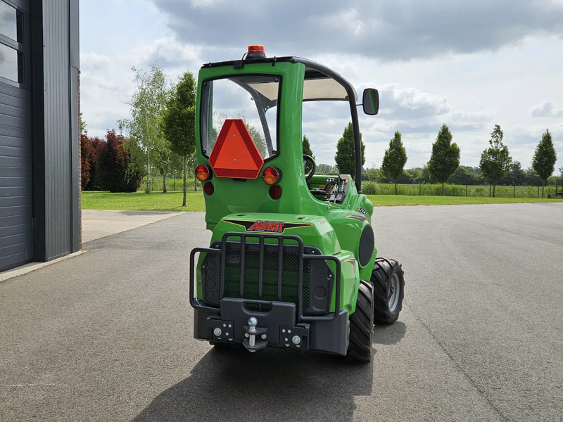 Avant E527 mini-shovel - Компактен натоварувач со гасеници: слика 5 Avant E527 mini-shovel - Компактен натоварувач со гасеници: слика 5