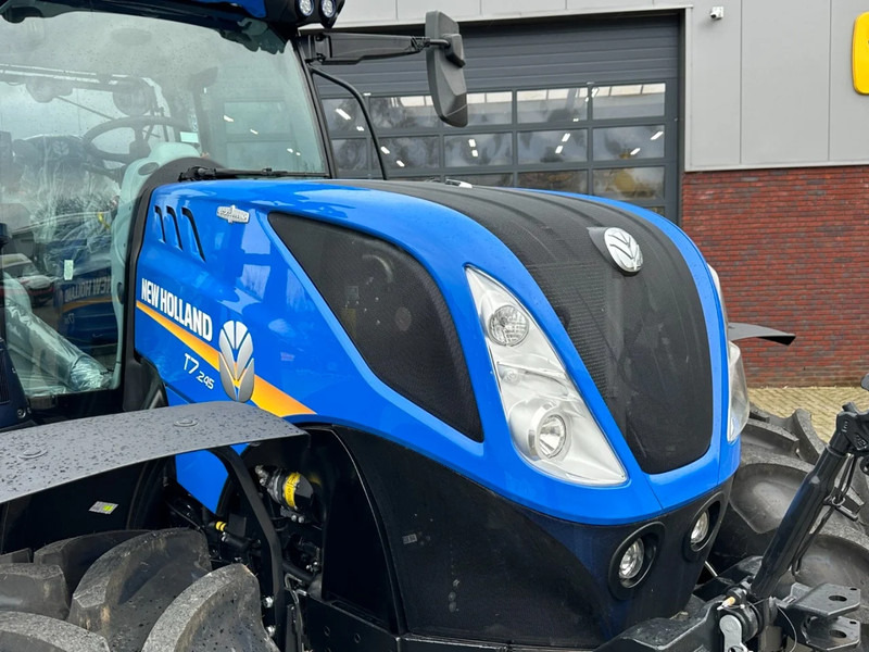 New Holland T7.245 Autocommand - Трактор: слика 4 New Holland T7.245 Autocommand - Трактор: слика 4