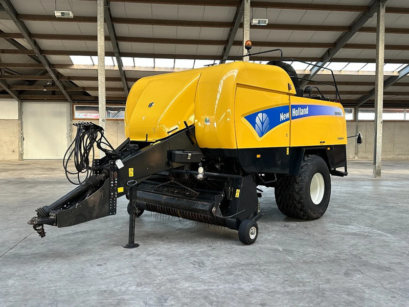 New Holland BB9060 Cropcutter - Земјоделска машина: слика 1 New Holland BB9060 Cropcutter - Земјоделска машина: слика 1