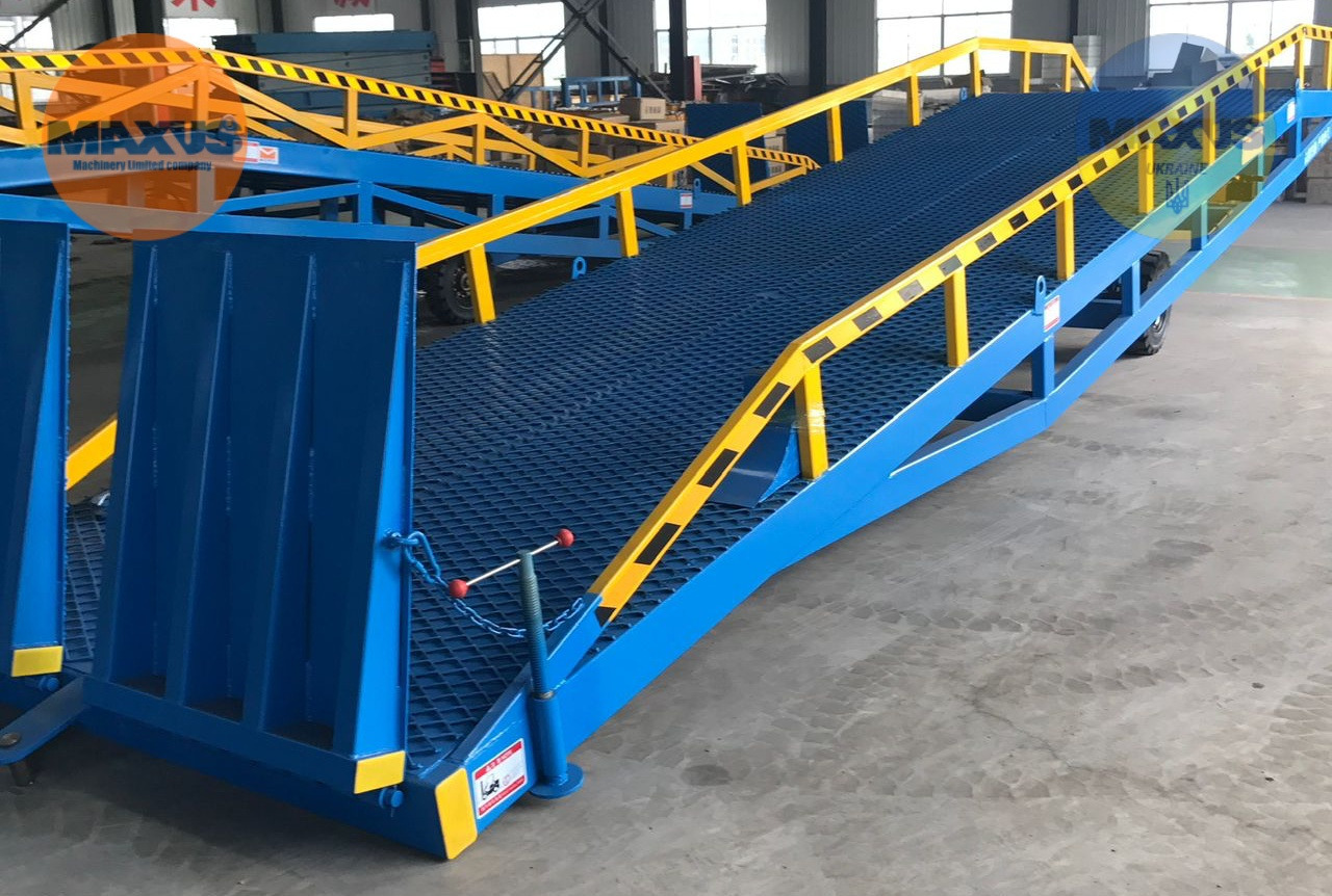 Maxus NEW mobile loading ramp with a capacity of 10 tons - Товарна рампа: слика 2 Maxus NEW mobile loading ramp with a capacity of 10 tons - Товарна рампа: слика 2