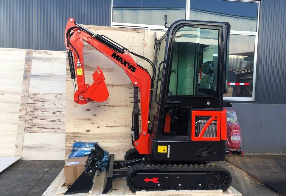 NEW MAXUS 38 HP 1700 kg Excavator with A/C Warranty up to 10 YEARS | НОВИЙ MAXUS 38 К.с. 1700 кг Екскаватор з кондиціонером Гарантія до 10 РОКІВ - Мини багер: слика 1 NEW MAXUS 38 HP 1700 kg Excavator with A/C Warranty up to 10 YEARS | НОВИЙ MAXUS 38 К.с. 1700 кг Екскаватор з кондиціонером Гарантія до 10 РОКІВ - Мини багер: слика 1