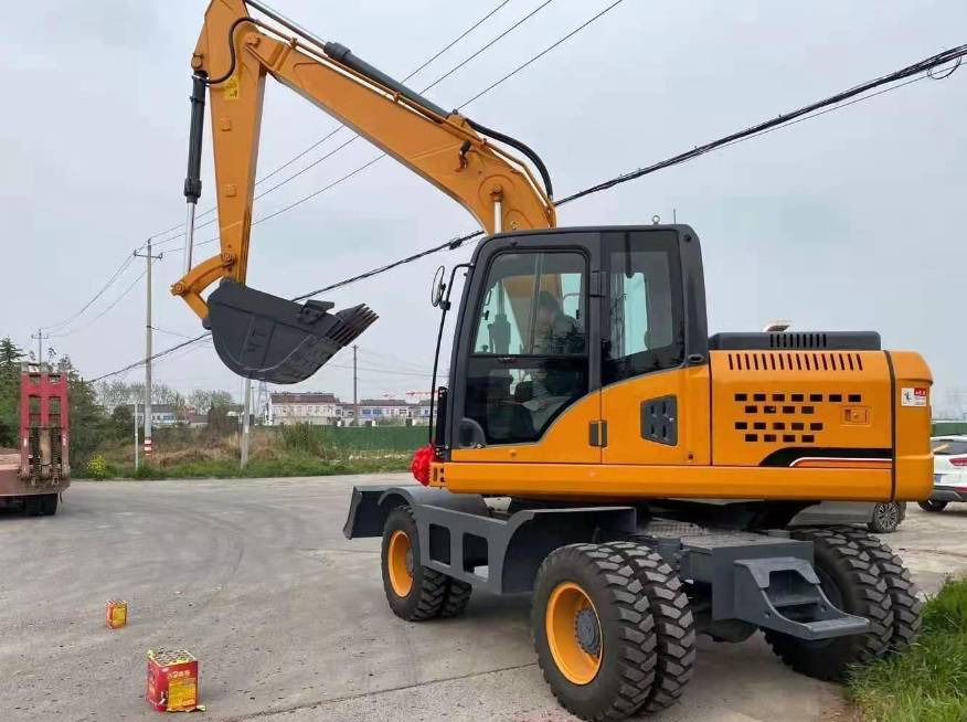 NEW MAXUS Cummins 14 TON Excavator Warranty up to 10 Years НОВА екскаватор MAXUS Cummins 14 ТОН Гарантія до 10 Років NOWA koparka MAXUS Cummins 14 TON Gwarancja do 10 LAT - Багер на тркала: слика 1 NEW MAXUS Cummins 14 TON Excavator Warranty up to 10 Years НОВА екскаватор MAXUS Cummins 14 ТОН Гарантія до 10 Років NOWA koparka MAXUS Cummins 14 TON Gwarancja do 10 LAT - Багер на тркала: слика 1