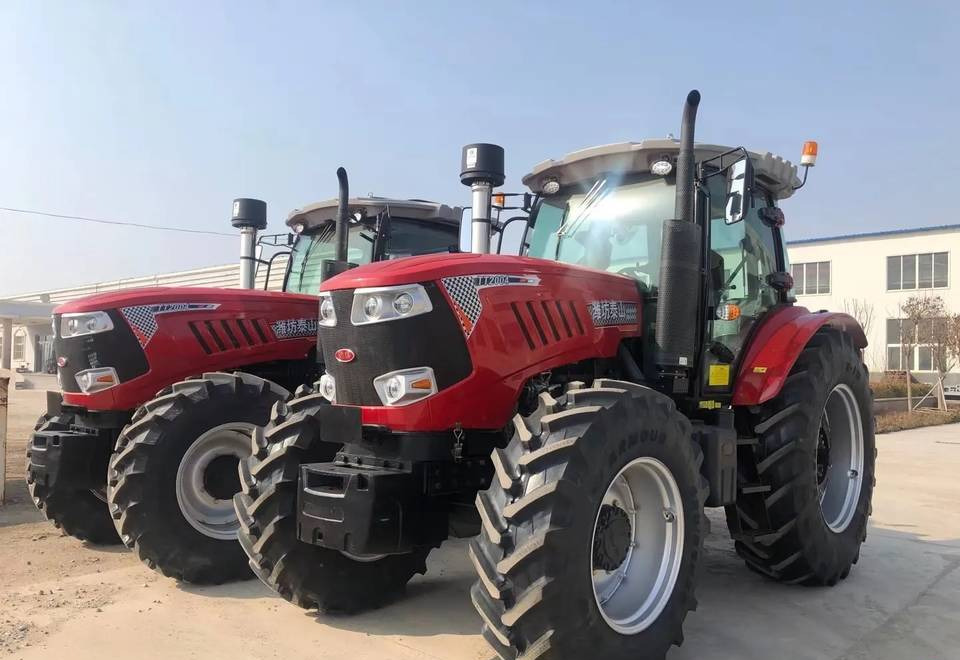 NEW Tractor 180 HP 4x4 MAXUS Warranty up to 10 Years НОВИЙ Трактор 180 К.с. 4x4 MAXUS Гарантія до 10 Років NOWY Ciągnik 180 KM 4x4 MAXUS Gwarancja do 10 LAT - Трактор: слика 1 NEW Tractor 180 HP 4x4 MAXUS Warranty up to 10 Years НОВИЙ Трактор 180 К.с. 4x4 MAXUS Гарантія до 10 Років NOWY Ciągnik 180 KM 4x4 MAXUS Gwarancja do 10 LAT - Трактор: слика 1