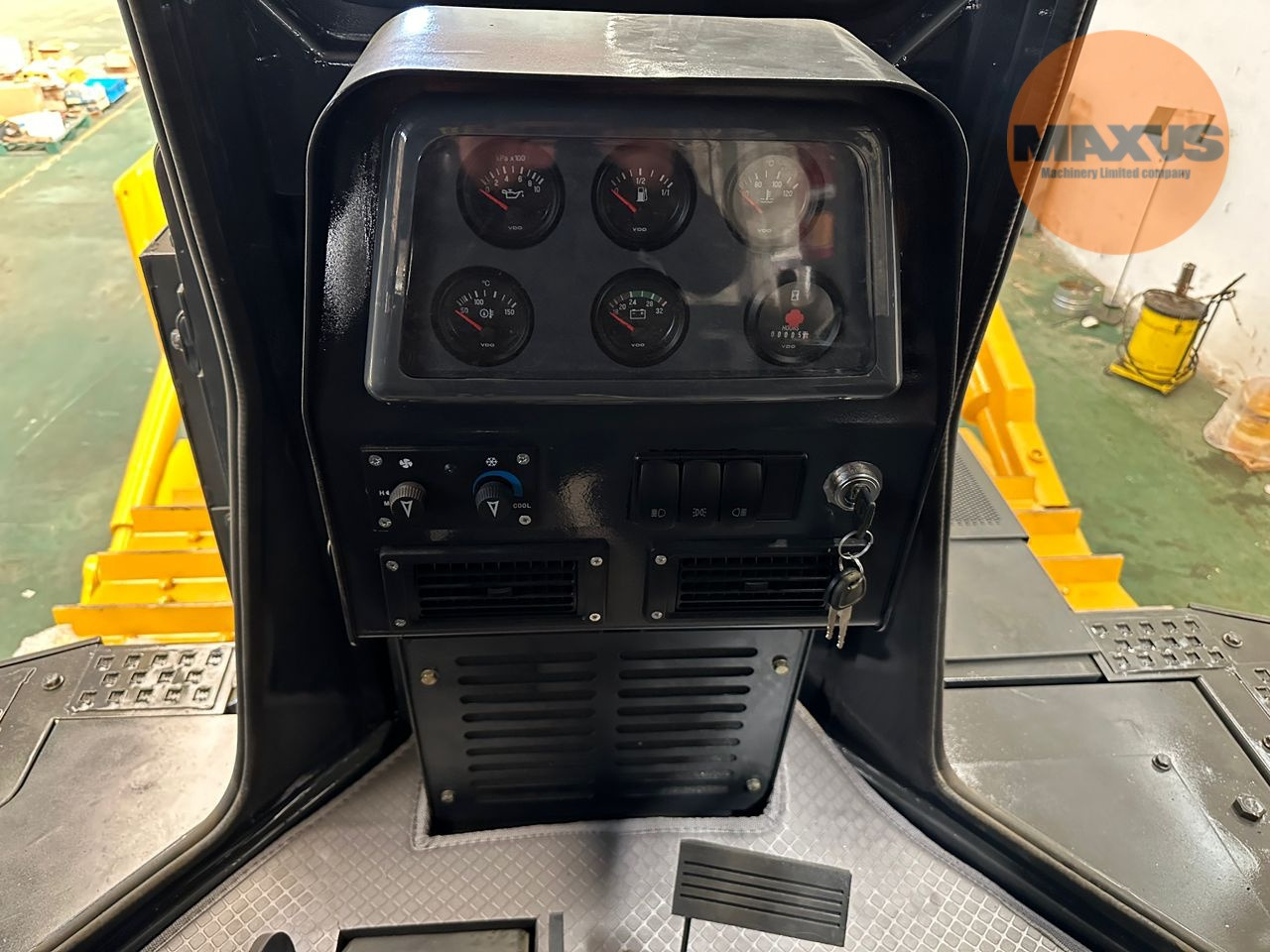 Maxus Maxus 350hp Cummins engine - Булдожер: слика 5 Maxus Maxus 350hp Cummins engine - Булдожер: слика 5