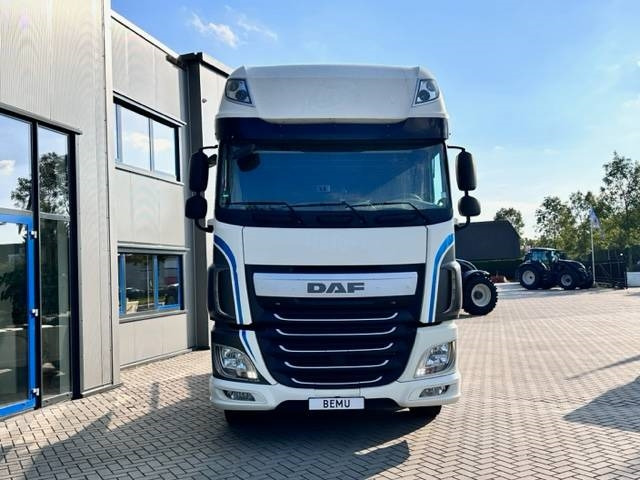 DAF XF 106 460 Super Space Cab 780.000km - Камион влекач: слика 2 DAF XF 106 460 Super Space Cab 780.000km - Камион влекач: слика 2
