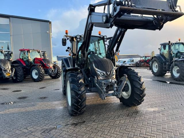Valtra G115 hitech, 1625 uur, G4 voorlader! - Трактор: слика 4 Valtra G115 hitech, 1625 uur, G4 voorlader! - Трактор: слика 4