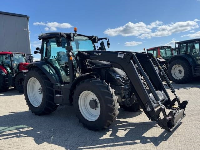 Valtra G125 Ecopower Active, 115 uur!! FH+PTO+Voorlader - Трактор: слика 4 Valtra G125 Ecopower Active, 115 uur!! FH+PTO+Voorlader - Трактор: слика 4